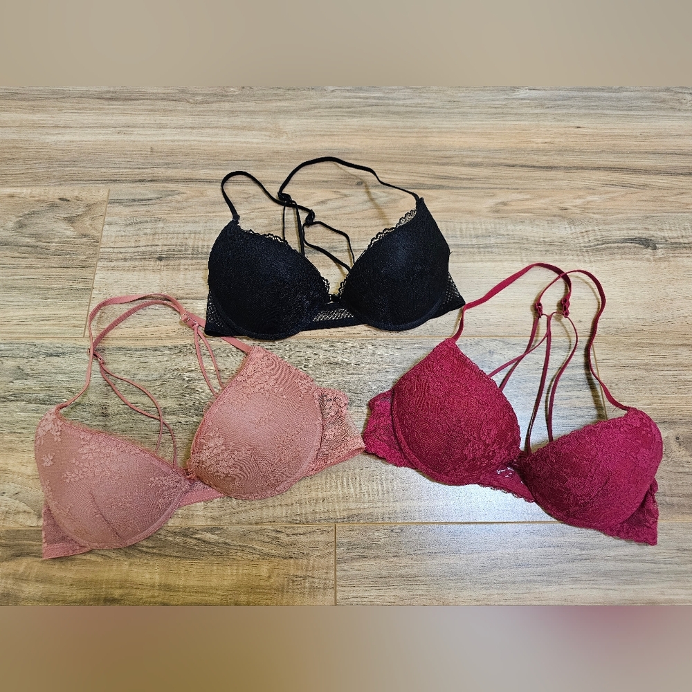 Bundle of 3 lace bras, size 32B